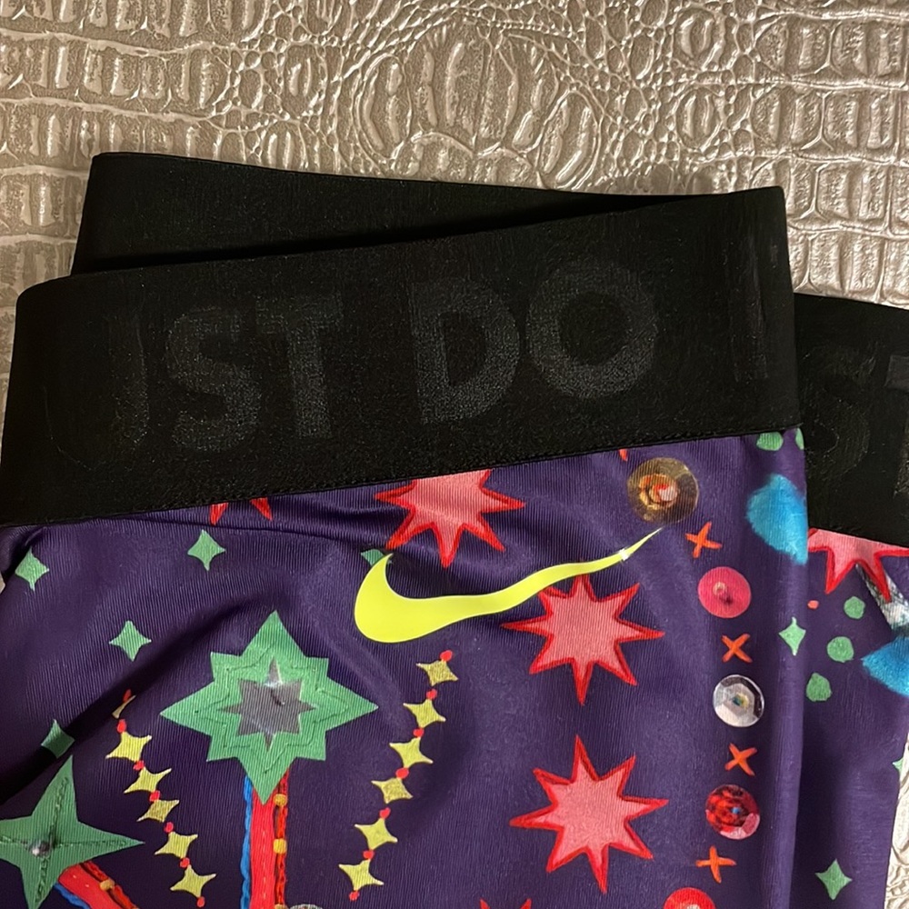 Nike Work out tights Dry-Fit size SMALL (worn once) Burning Man Vibes - Picture 16 of 16